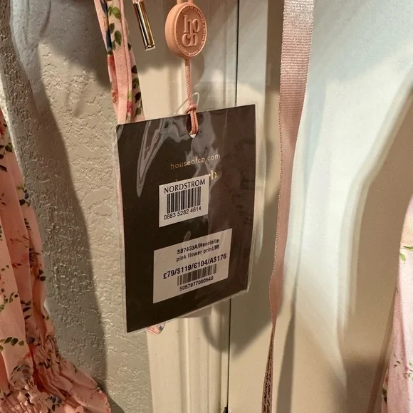 House of CB Henrietta Floral Top - Picture 13 of 13